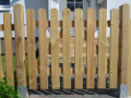 Gartentür Premiumholz - Staketen, Höhe 85cm, mit 1m Pfosten, als kleine Pforte vor dem Hauseingang